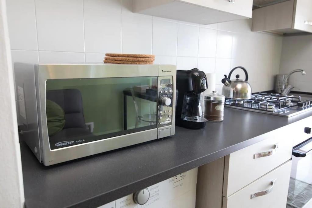 Alice'S Guest Parking & Wi-Fi Apartment Pisa Bagian luar foto